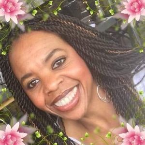 Meet your Posher, Della